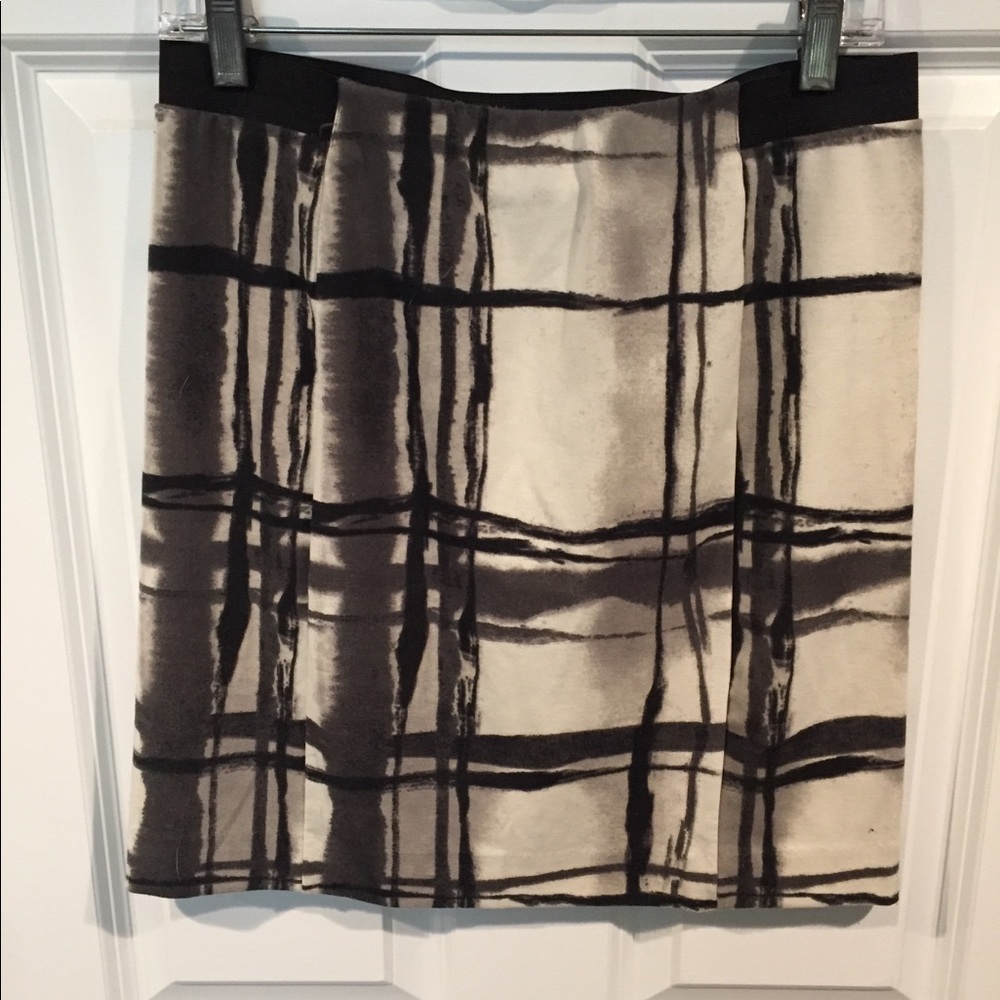 Windowpane Black and gray skirt